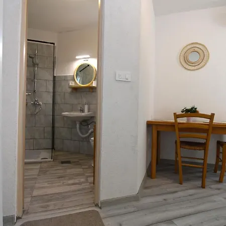 Apartment Josip 1649 Fazana