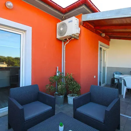 Josip 1649 Apartment Fazana