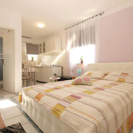 Josip 1649 Apartmán Fažana